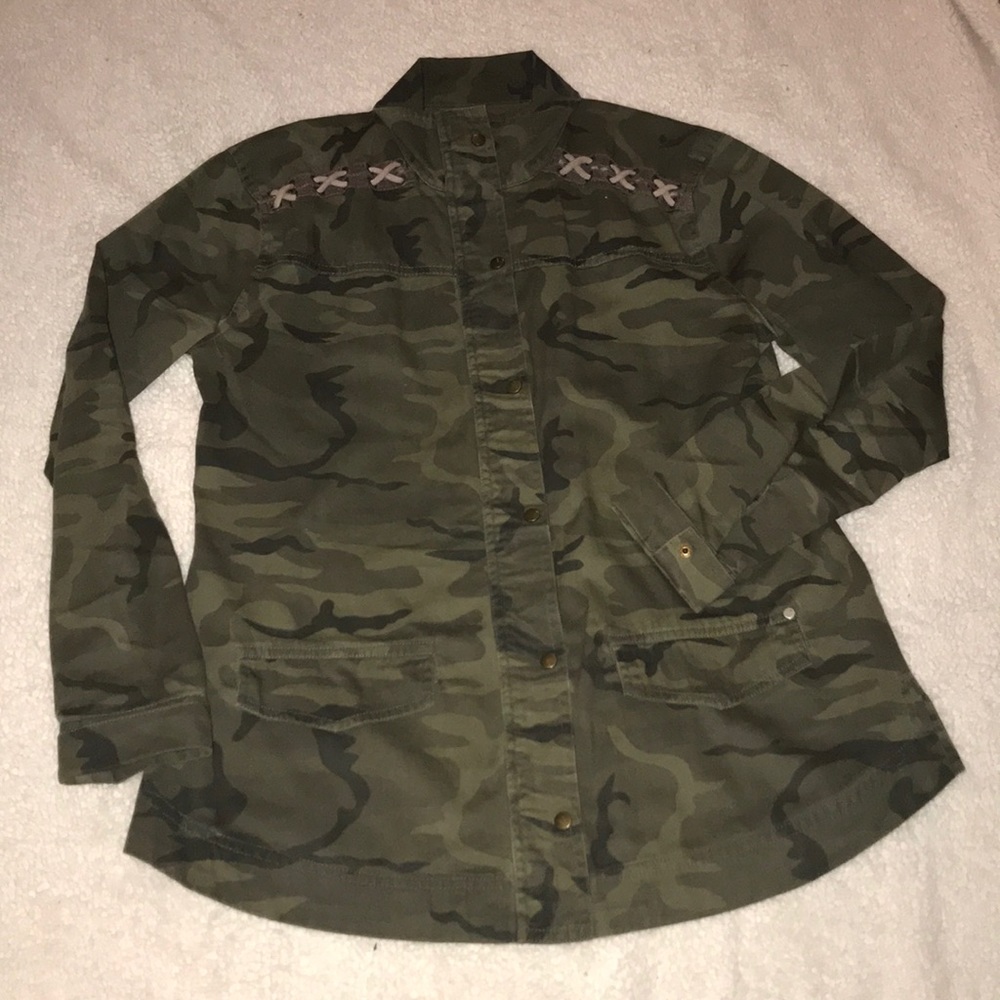 Gilded intent camo jacket. - Picture 2 of 8